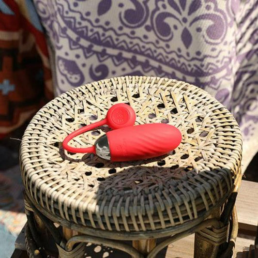 Svakom Ella Vibrating Bullet - Hashtag Desire
